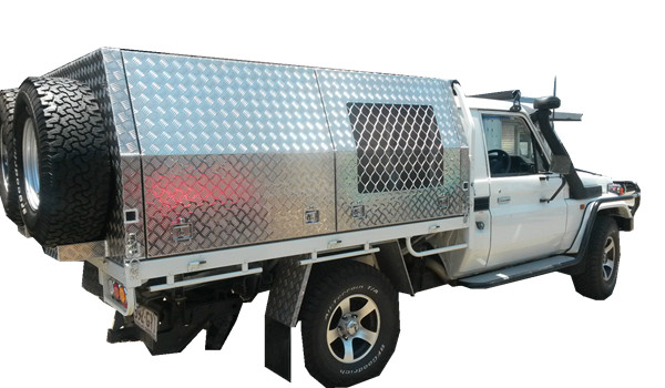 2100mm Checker plate of Ute Canopy with dog box